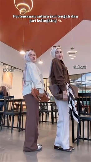 N A R A on Instagram: "🤎🤍"