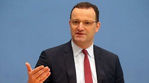 Corona in Deutschland: Zahl der Geimpften wohl höher als gedacht - Spahn von Stiko-Entscheidung überrumpelt
