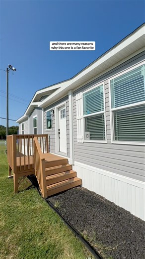 154K views · 2.7K reactions | Closed floor plan ✅ Walk-in wardrobe ✅ Pantry ✅ #ClaytonHomes #manufacturedhomes #modularhome #prefabhouse #doublewide #farmhouse #mobilehome #mobilehomesforsale #newhome #hometour #housetour | Clayton | Facebook