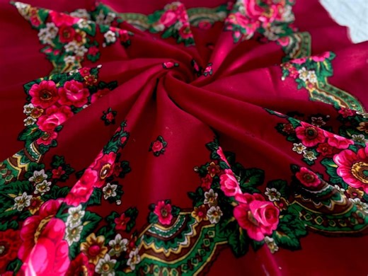 Vintage Floral Wool Scarf, Ukrainian Red Head Scarf, 70s Style - Etsy