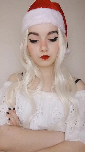 Meet Avery Snow, one of Santa's elves 🌨️#tealocs #oc #chistmasoc #elfoc #elf #christmaself #christmas #cosplay