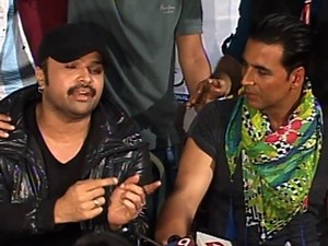 Akshay Kumar Raps On Camera - Bollywood Time [HD]