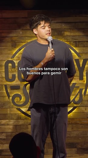 David on Instagram: "Etiqueta a tu amigo el que le gusta gemir"