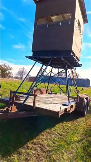 mobile deer hunting box stand on trailer