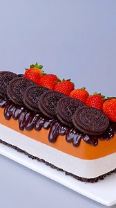 4.5K views · 98 reactions | Oreo Strawberry Drip Cake | Cake Lovers | Facebook