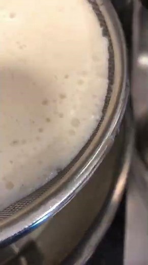 HOW TO MAKE SOYA MILK USING THERMOMIX MACHINE || HOW TO MAKE FRESH SOYA MILK || SOYBEANMILK #shorts