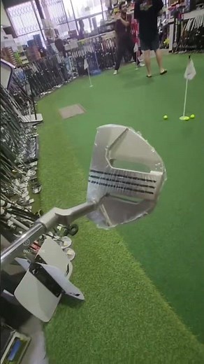 Every angle. Every detail. ✨The new Scotty Cameron Phantom 3.2 is here. 🖤⛳Available now at Golfio