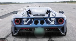 This Is What Doing 210 MPH In A Ford GT Really Looks Like | Carscoops