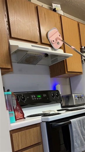 My favorite features of this mop are: double bucket that separates dirty water from clean,