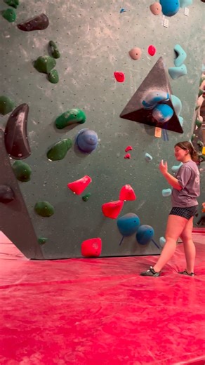 New boulder set at Walhalla! Fresh problems, fun movements and something for every level. Come give it a try and see how far you get. See you at Walhalla 🧗🏼‍♀️ @mira.buitinga | Boulderhal Walhalla