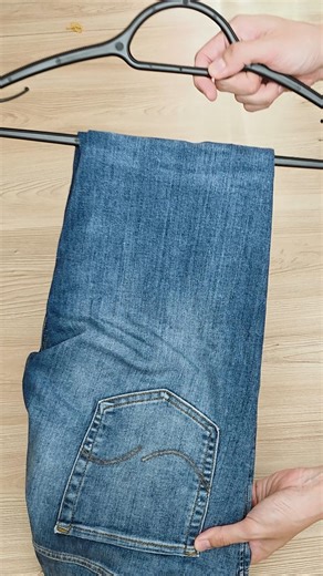 8.9K views · 14 reactions | No-Slip Pant Hanging Hack! #pants #lifehacks #fashion | Quick TipZip | Facebook