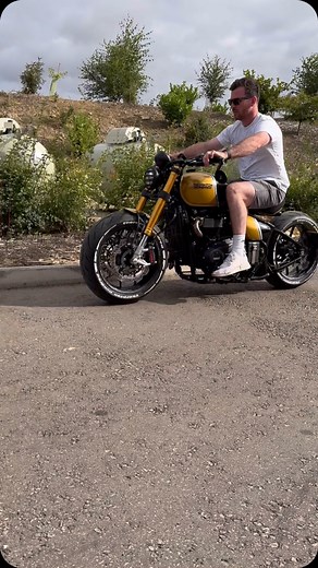 635K views · 10K reactions | Leaning into trends just like we’re leaning this bike with the one hand backward van load.  #thorntonhundredmotorcycles #Thorntonhundred #motorcycle #gold #triumph #bobber #bespoke #bonneville #motorcyclesofinstagram | Thornton Hundred Motorcycles | Facebook