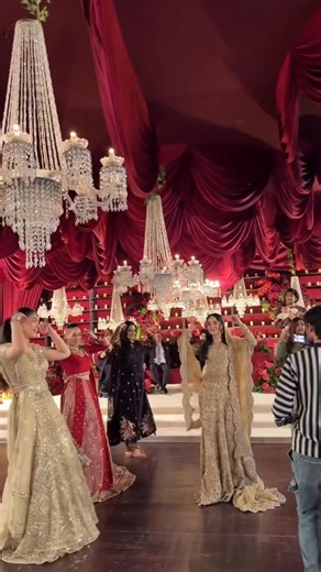 Bride Dance Pakistani Wedding Team Highlights ✨#BrideDance #PakistaniWedding
