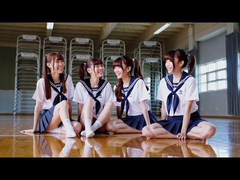 女子高生たち（JK / High School Girls）