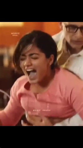 Rashmika 😭💔 Goosebumps Acting Dear Comrade Vera Level Acting 🔥 #shorts #trendingshorts #trendingsong