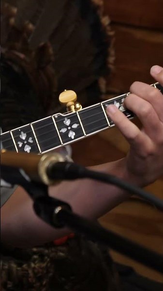 Bet you've never heard a banjo as SWEET as this!😍 #banjo #bluegrass