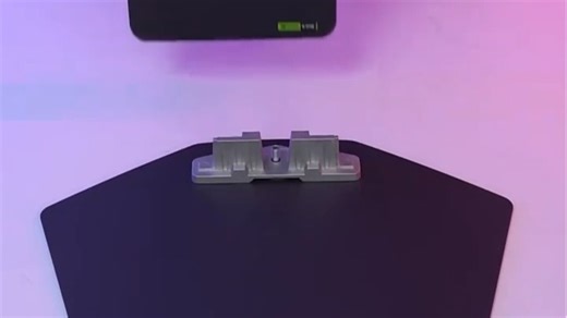 LG 27GX700A 27英寸2K 280Hz电竞屏，10bit广色域，0.03ms响应，防眩光不伤眼，升降旋转设计贴合多种使用场景，游戏办公皆出色。