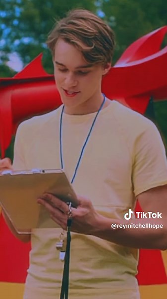 Harvey 💔#tiktok #reymitchellhope #mitchellhope #reyben #descendants | mitchell hope