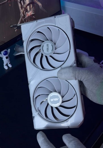 . مروحتان. قوة الجيل القادم. 🔥 بطاقة ASUS GeForce RTX 5060 Ti Dual OC — مصممة لدفع كل إطار إلى أقصى حد. ⚡ جاهز للارتقاء بتجربتك؟ احصل عليها الآن من ADVANTI.com 🚀 --- Dual fans. Next-gen power. 🔥 ASUS GeForce RTX 5060 Ti Dual OC — built to push every frame further. ⚡ Ready to level up? Get yours now at ADVANTI.com 🚀 #advantibahrain #ASUS #RTX5060Ti