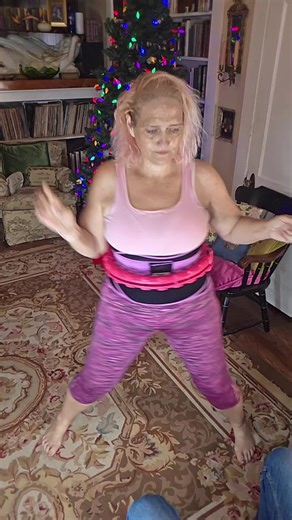 Hula Hooping, Day 125 November 9th, 2025 Come join me for a half hour of hula hooping and chit chat. Let's Normalize Real Bodies! #melyndarinker #madeapromisetomyselftokeepitup #hulahoop #bbw #exercise #bbwexercise #letsnormalizerealbodies | MeLynda Rene Rinker