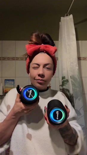 Musik nach meinem Geschmack hören, diese Musik Box ist genial eine Box zwei Möglichkeiten ❤️#newyearnewyou #winterdeals #musikbox #sound #bass