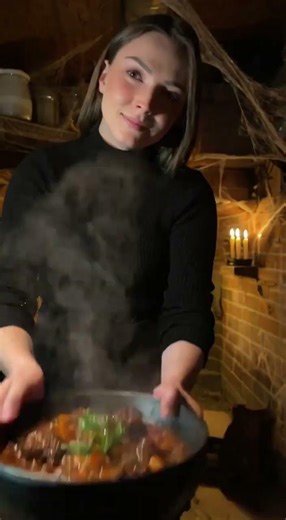 Can I pay you to cook?" 💸 Asking a stranger at 3 AM