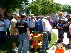 Earthquake Vibrating Classifier Demonstration at Fresno Gold Show