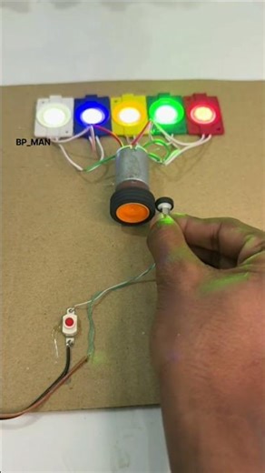 mini Motor with dc motor generat electricity #youtubeshorts #dcmotor #diycrafts #tech