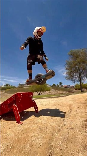 huge onewheel jump 🔥🔥 going massive on the gts rally