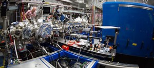 Researchers Create Molecular Movie of Virus Preparing to Infect Healthy Cells