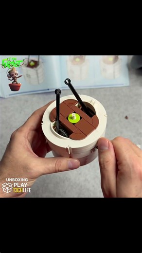 I am Groot...🌱🎧#lego #marvel #unboxing