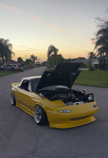 Ultimate Miata Custom Build and Drift Setup