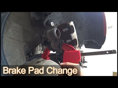 How to Change Front Brake Pads （Subaru Forester）ブレーキパッド交換