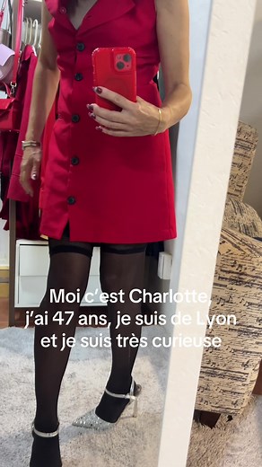 La curiosité de Charlotte : une distance à explorer