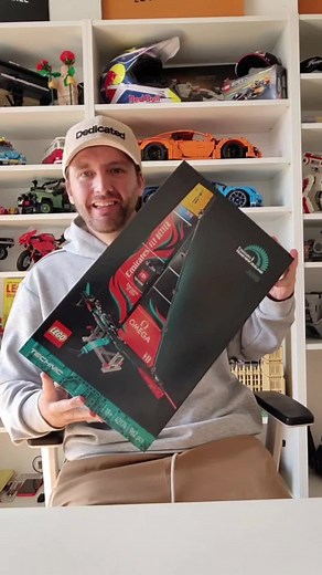 Building the New LEGO Emirates Team New Zealand Yacht - Set 42174 Review