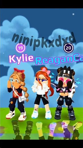 tic tac with my besties