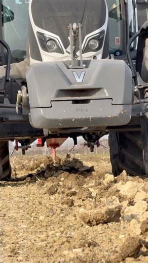 See how deep this single-anchor subsoiler goes #satisfying #farming