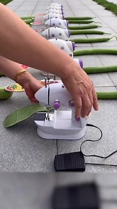 83 reactions | 瑱 Entfesseln Sie Ihre Kreativität überall und jederzeit mit der tragbaren Nähmaschine! 淋 anfängerfreundlich 淋 kompakter Komfort 淋 mühelose Reparaturen und Änderungen  Jetzt einkaufen: https://vigoexpress.at/produkt/electric-sewing-machine-sewistic?sp=7724i997 | Vigoexpress | Facebook