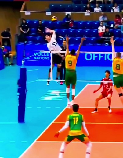 Yuji Nishida's Powerful Volleyball Spike Highlights