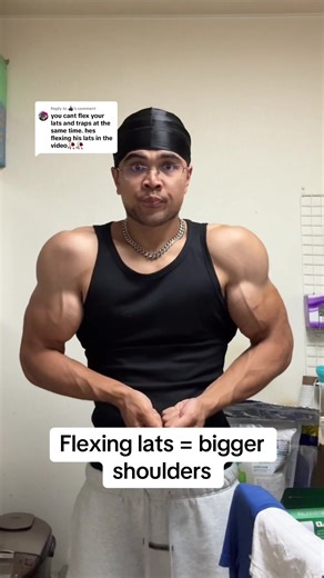 How Flexing Your Lats Can Give You Bigger Shoulders