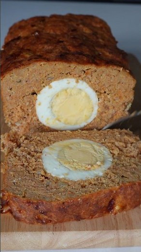 Hungarian meatloaf 🇭🇺🔥 Hearty, juicy & packed with flavour! #meatloaf #hungarianfood #easyrecipe