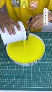 I made a small resin table.