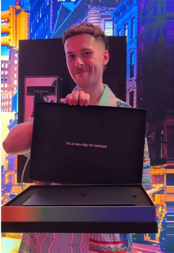 #ad We need all the help we can get with our renovations so we’ve headed to New York to discover firsthand with @Google how our workflow is about to get a major upgrade with the Googlebook laptop! #googlebook