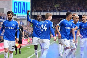 Leeds & Newcastle target James Tarkowski agrees four-year contract with Everton