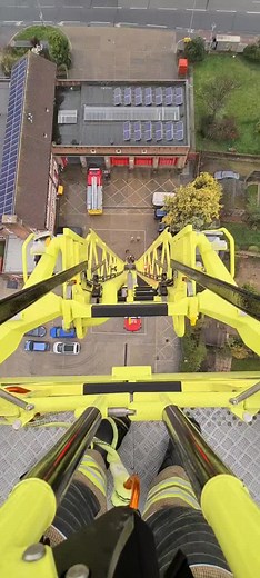 Rescue Lift Training with 64m Turntable Ladder