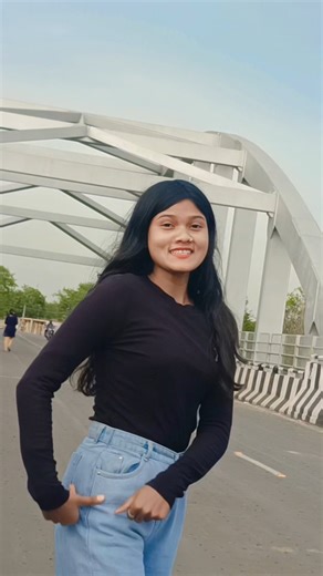 [₱ɄⱤVł🧿🐼] on Instagram: "Location batao guys kaha ka h 😃😃"