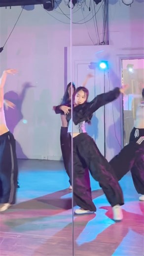SO FAST!!👊🏻 #choreography