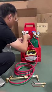Portable Oxyacetylene Welding and Cutting Torch Kit,Long Pipe Brass Nozzle Welding Torch Kit with Gauge Oxygen Acetylene, Brass Nozzle Welding Cutting Torch Kit,Gas Cylinder Welding Cutting (Red)