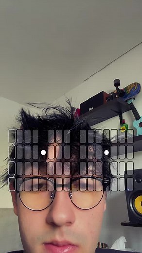 yourfriendTudor pe TikTok