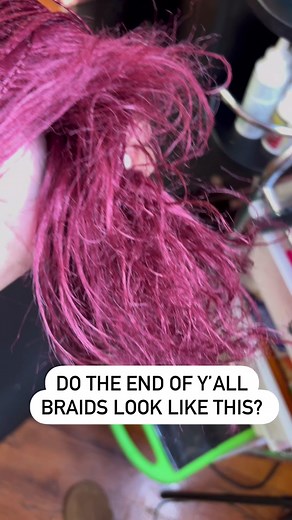 Ladies your ends are never going to stay bone straight. After while they will look messy, fuzzy, and nappy! (Especially color hair) But that’s a easy fix just re-dip them! You can dip your ends as many times as you like 🥰 #braids #dippinghair #dipping #dippingends #boxbraids #microindividuals #microboxbraids #longbraids #phillybraids #phillybraiders #delaware #reels #explorepage